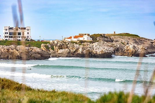 Сёрфинг в марте в Португалии для новичков